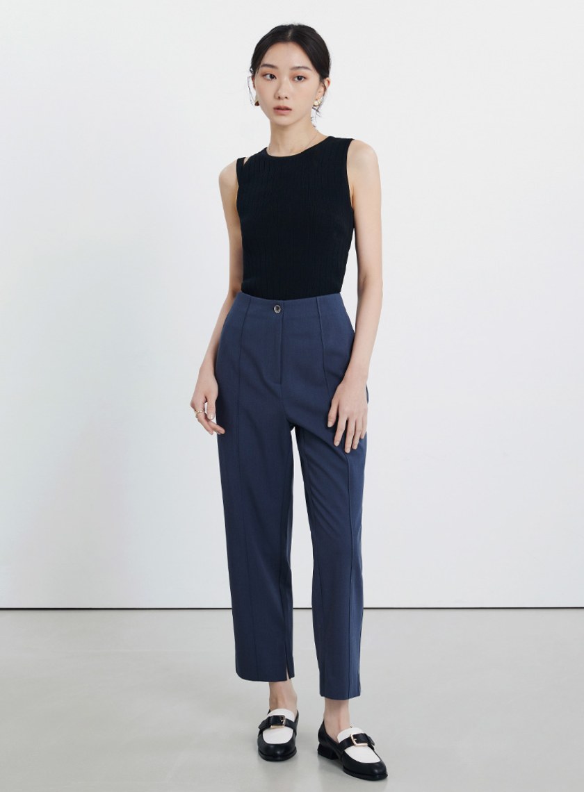 不對稱肩帶圓領針織背心